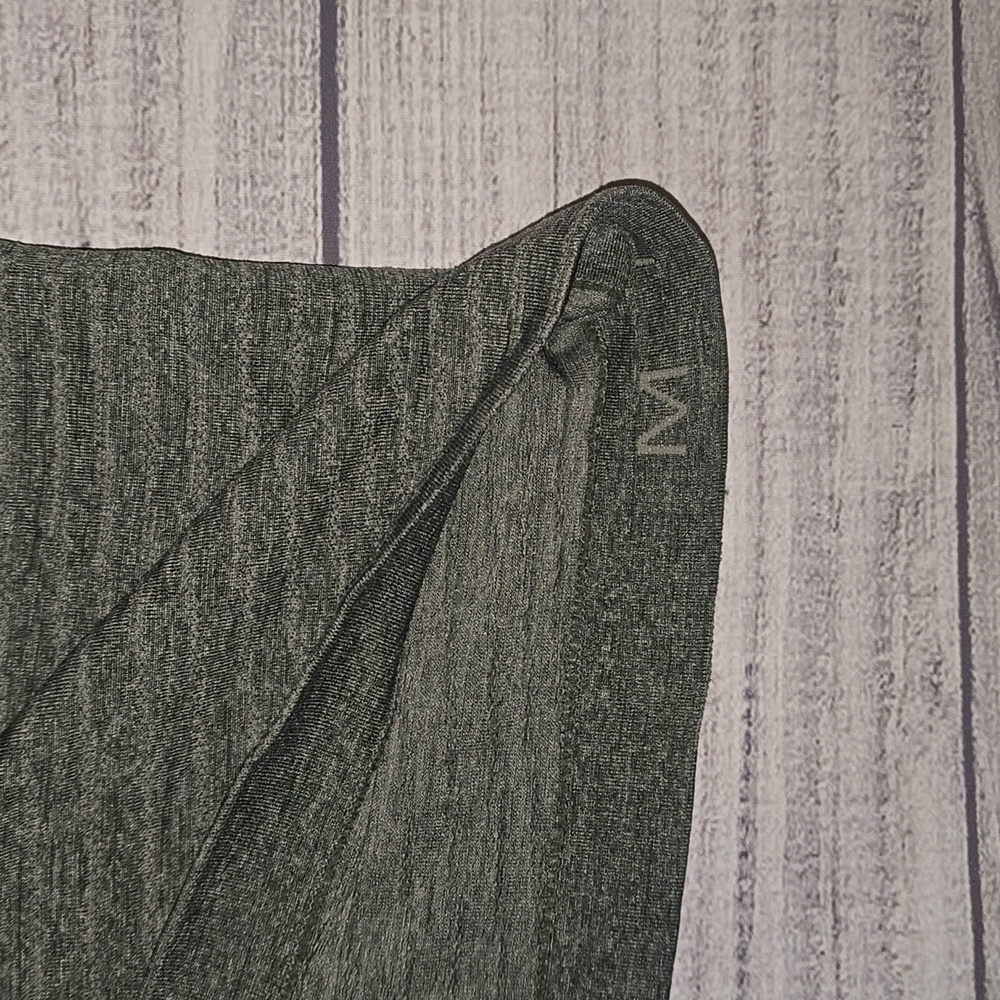 Lululemon Men's Metal Vent Tech 1/2 Zip 2.0 Rosemary Green/Smoked Spruce Size M - Picture 6 of 7